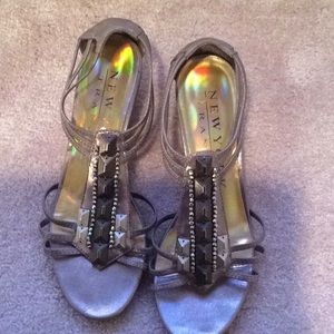 New York Transit metallic wedges